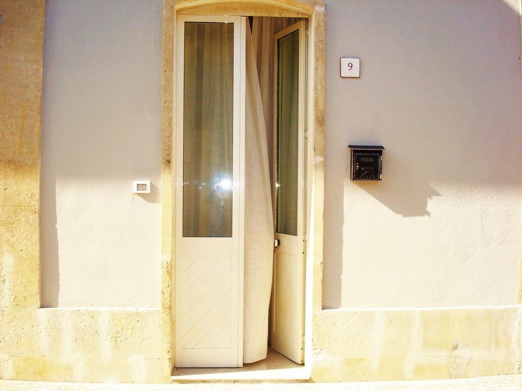 A Casa Di Vivi Hotel Martano Exterior photo